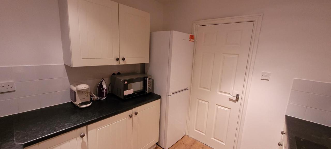 The Hillside Apartment - King'S Norton Birmingham Dış mekan fotoğraf