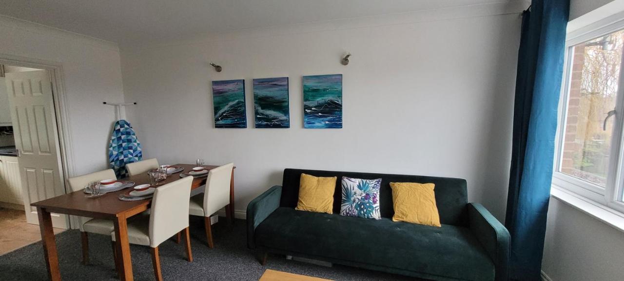 The Hillside Apartment - King'S Norton Birmingham Dış mekan fotoğraf